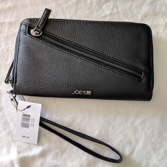 Joe's wristlet - Picture 1 of 3
